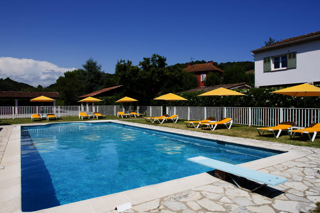 Hotel Du Bosquet Pegomas Luaran gambar