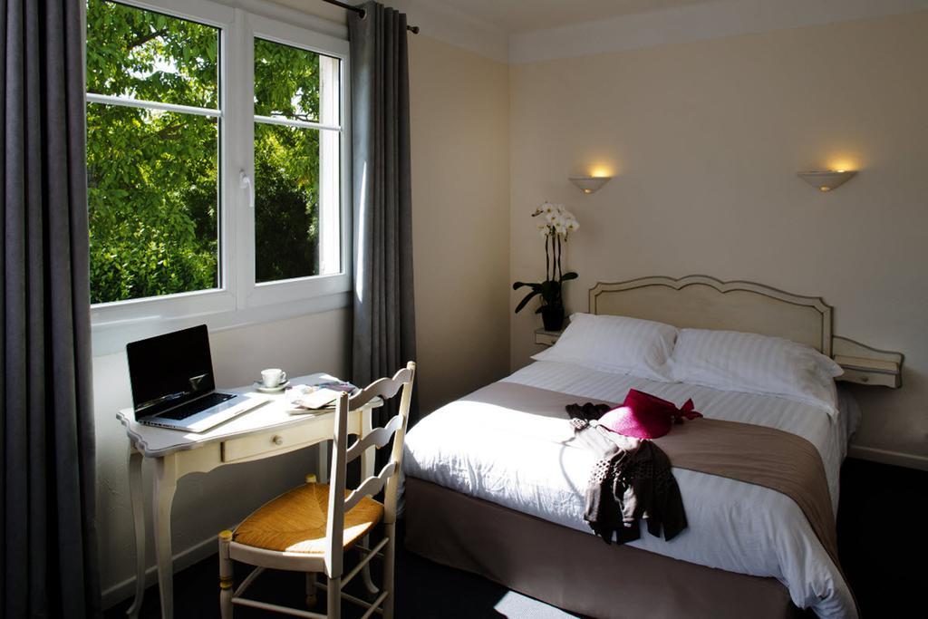 Hotel Du Bosquet Pegomas Luaran gambar